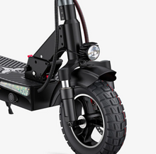 Load image into Gallery viewer, ENGWE Y600 Electric Scooter 48V 18Ah 600W wide deck
